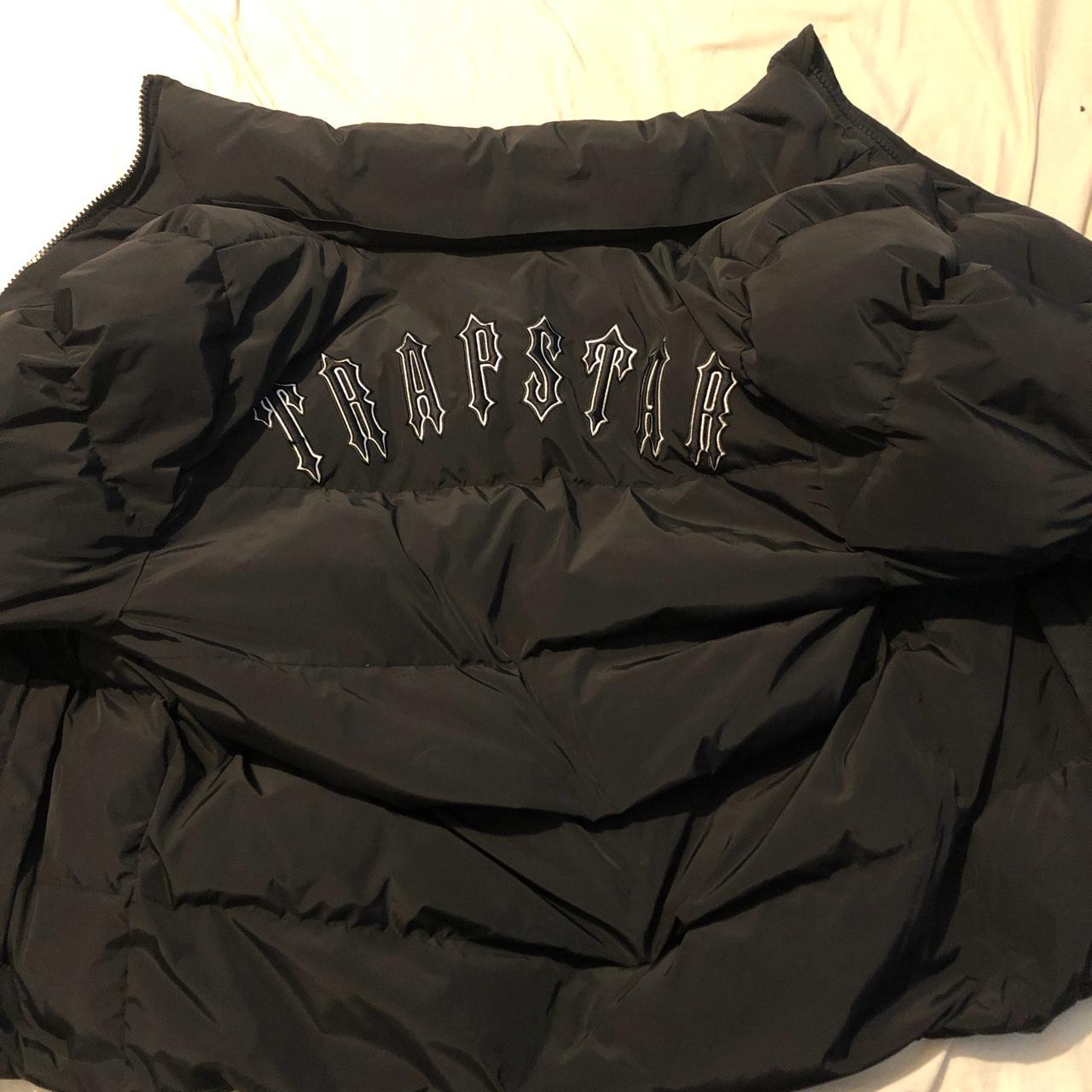 Trapstar coat used one time, size M Depop