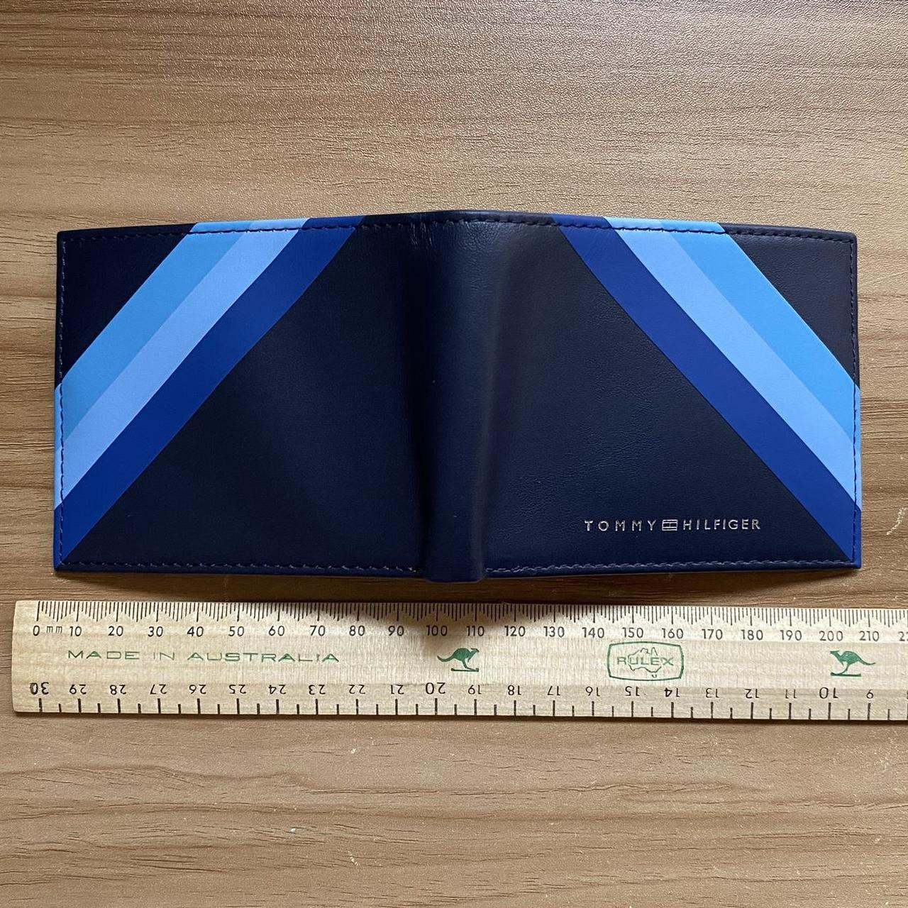 tommy hilfiger wallet and belt set