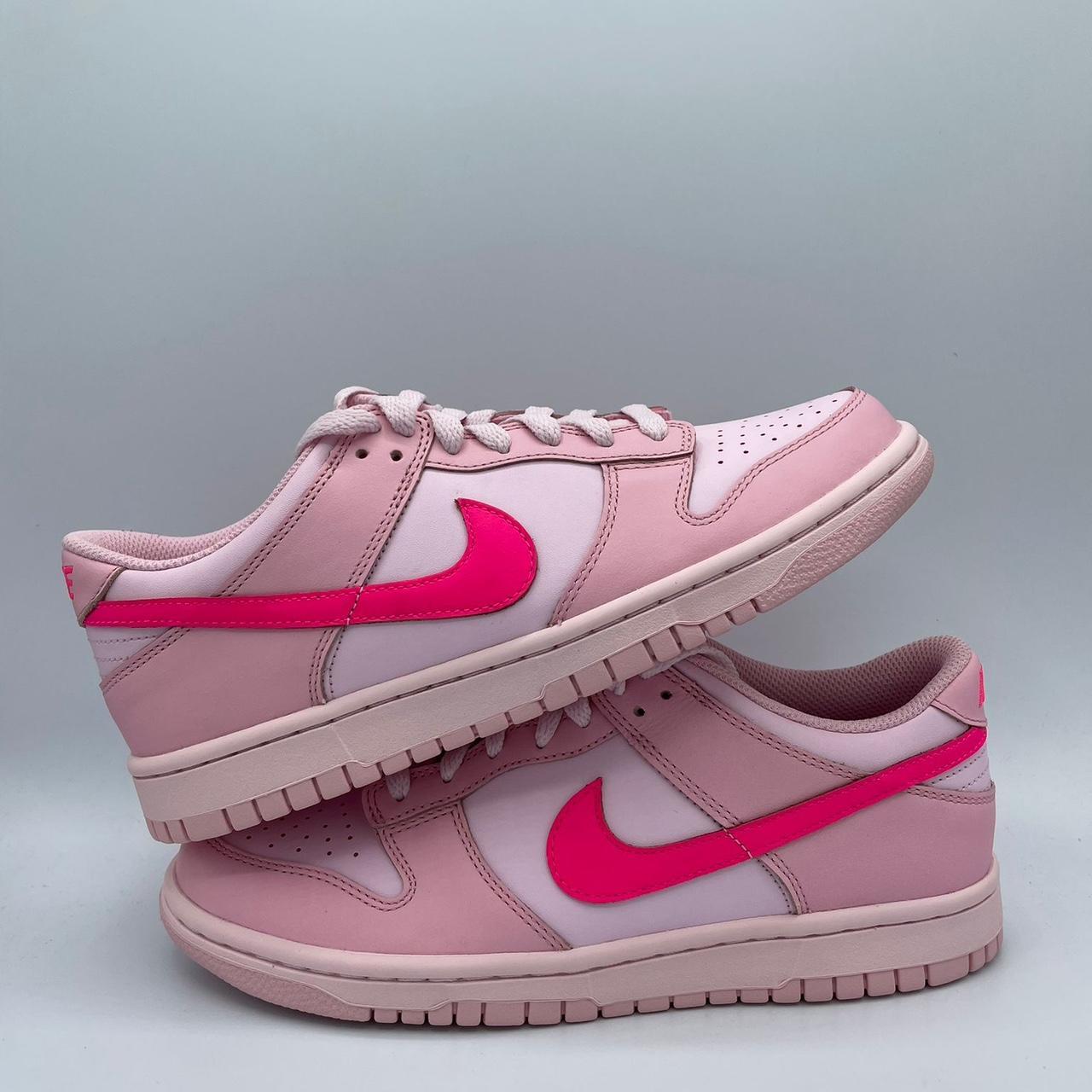 Nike Women's Pink Trainers | Depop