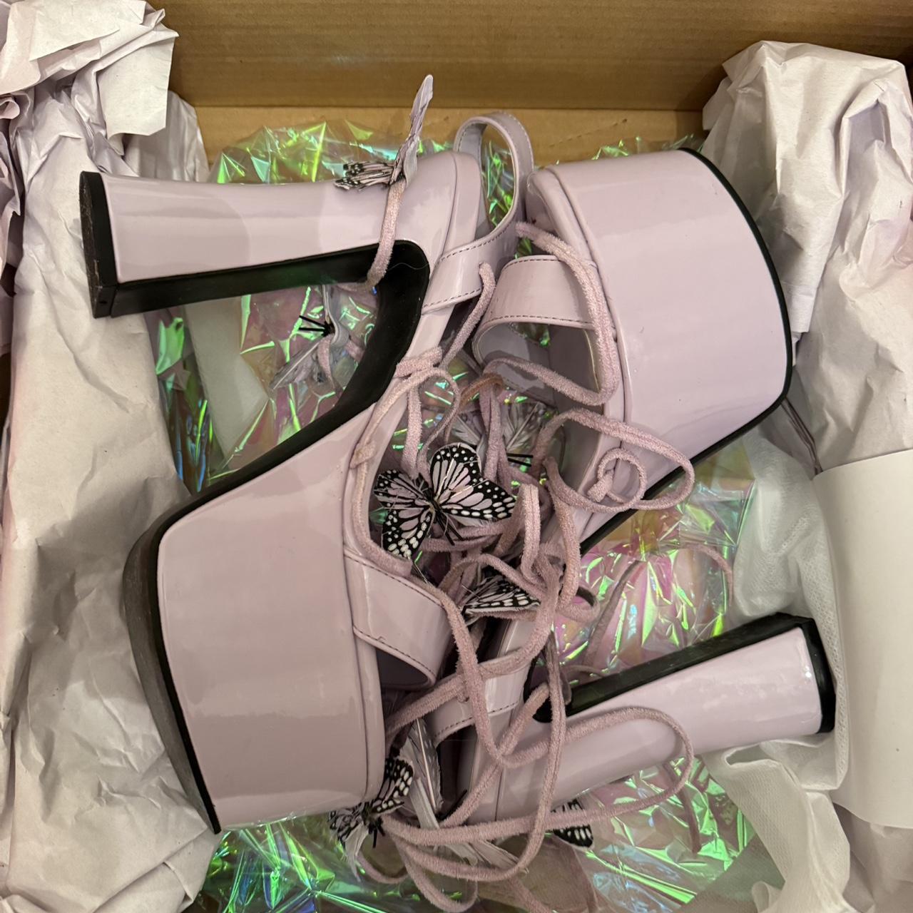 item listed by adri3000