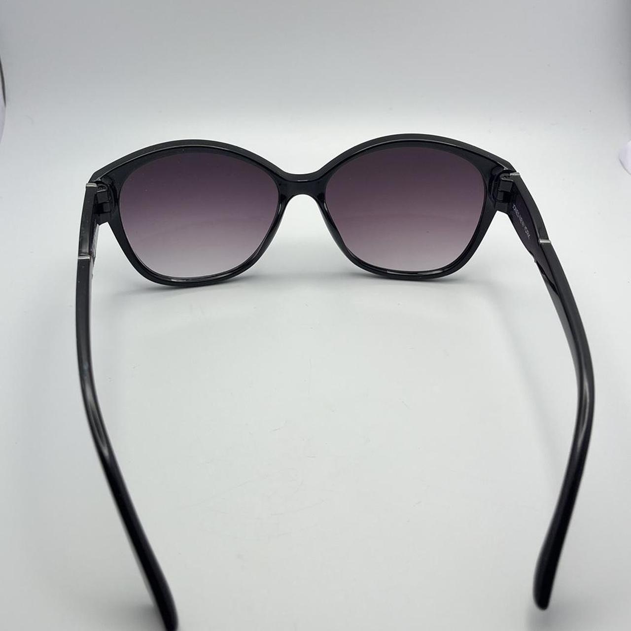 Classic Jones New York Sunglasses