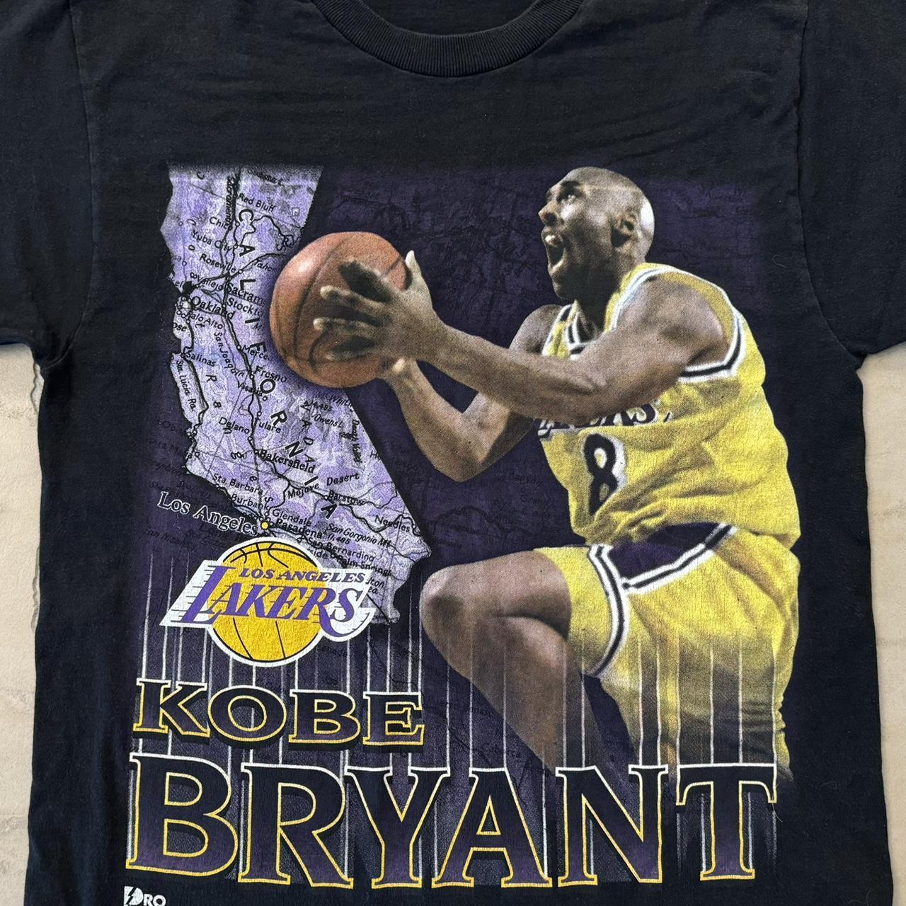 Vintage Kobe Bryan T Shirt size XL selling