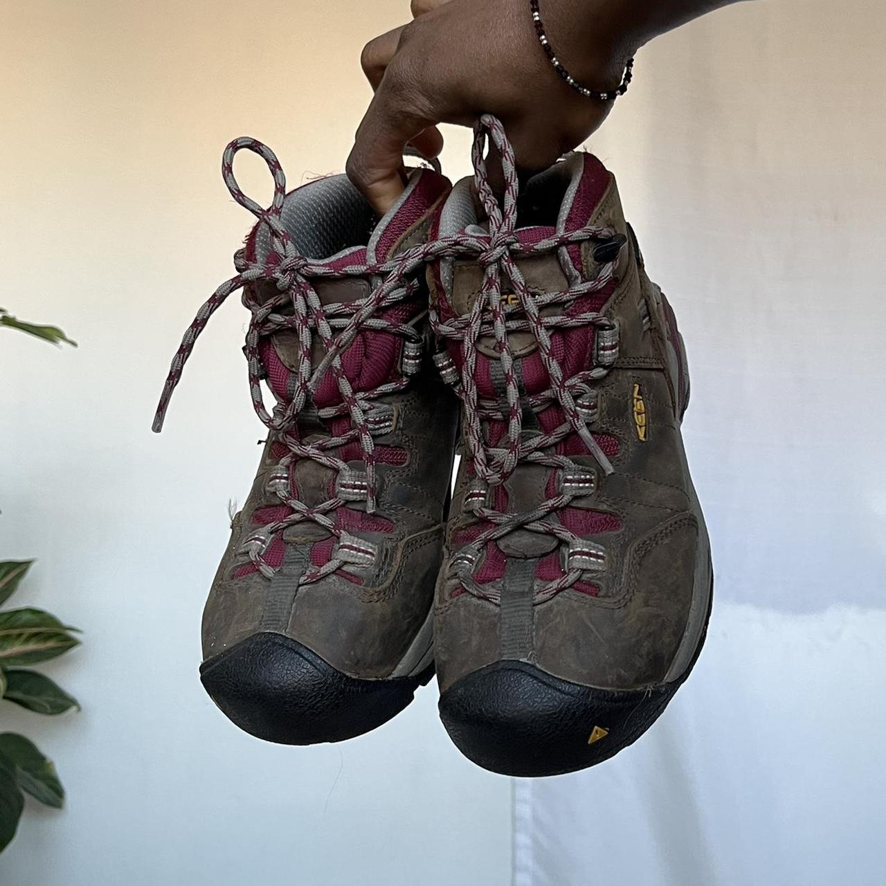 keen dry waterproof hiking boots