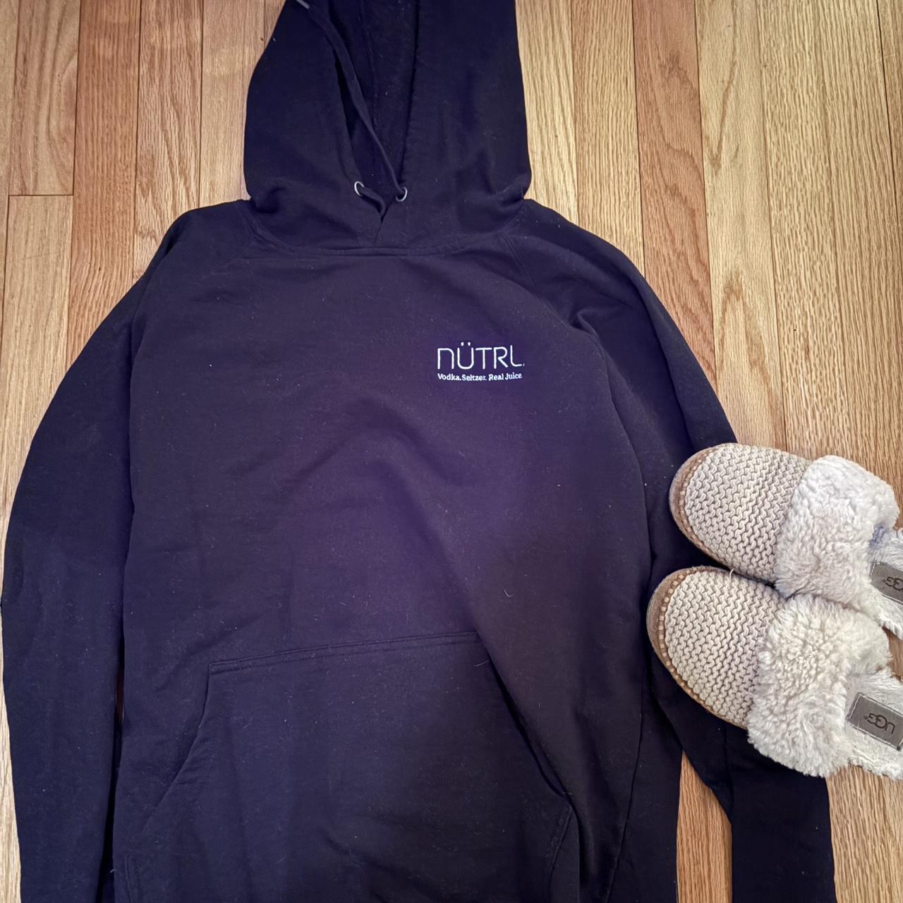item listed by ellyrose9
