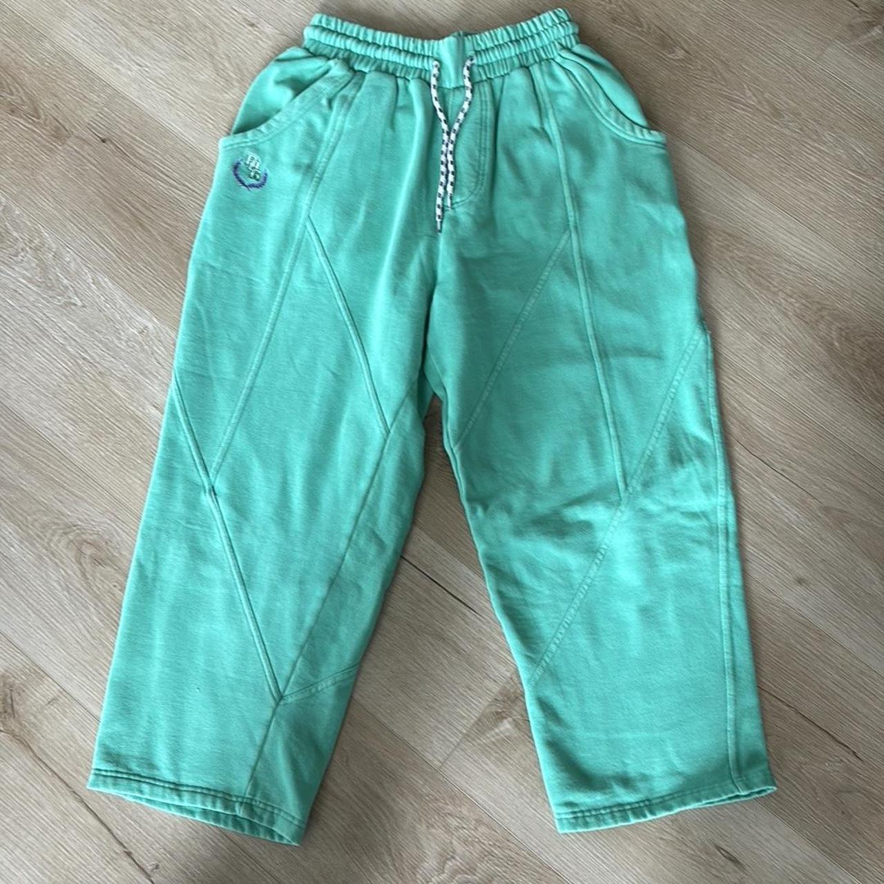 green bdg sweatpants. somewhat cropped. super. Depop