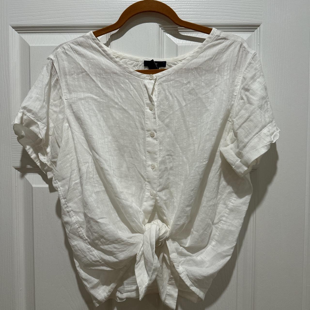 Adorable GAP cotton white blouse - Depop