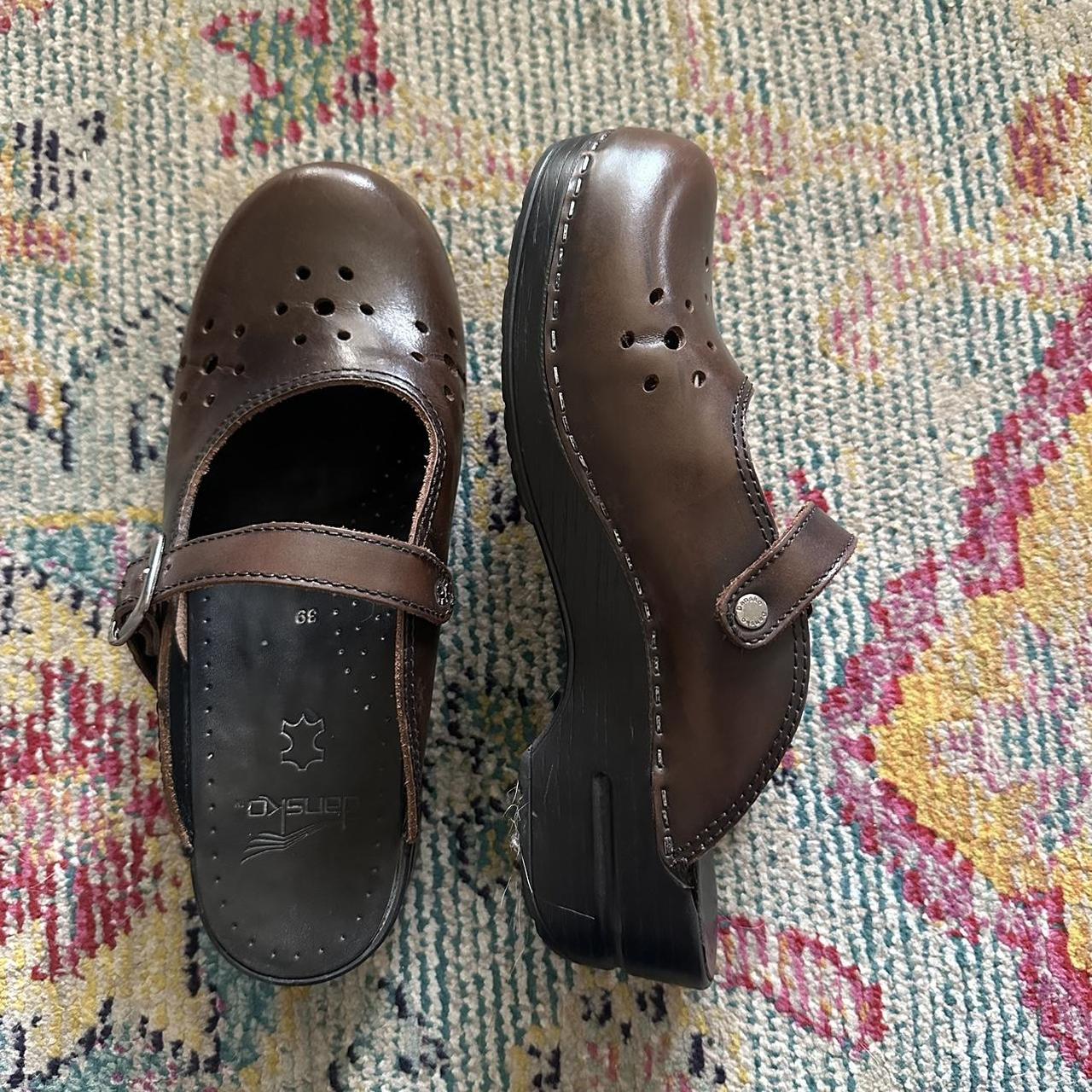 brown dansko slide-on clogs w/ cutesy circle... - Depop