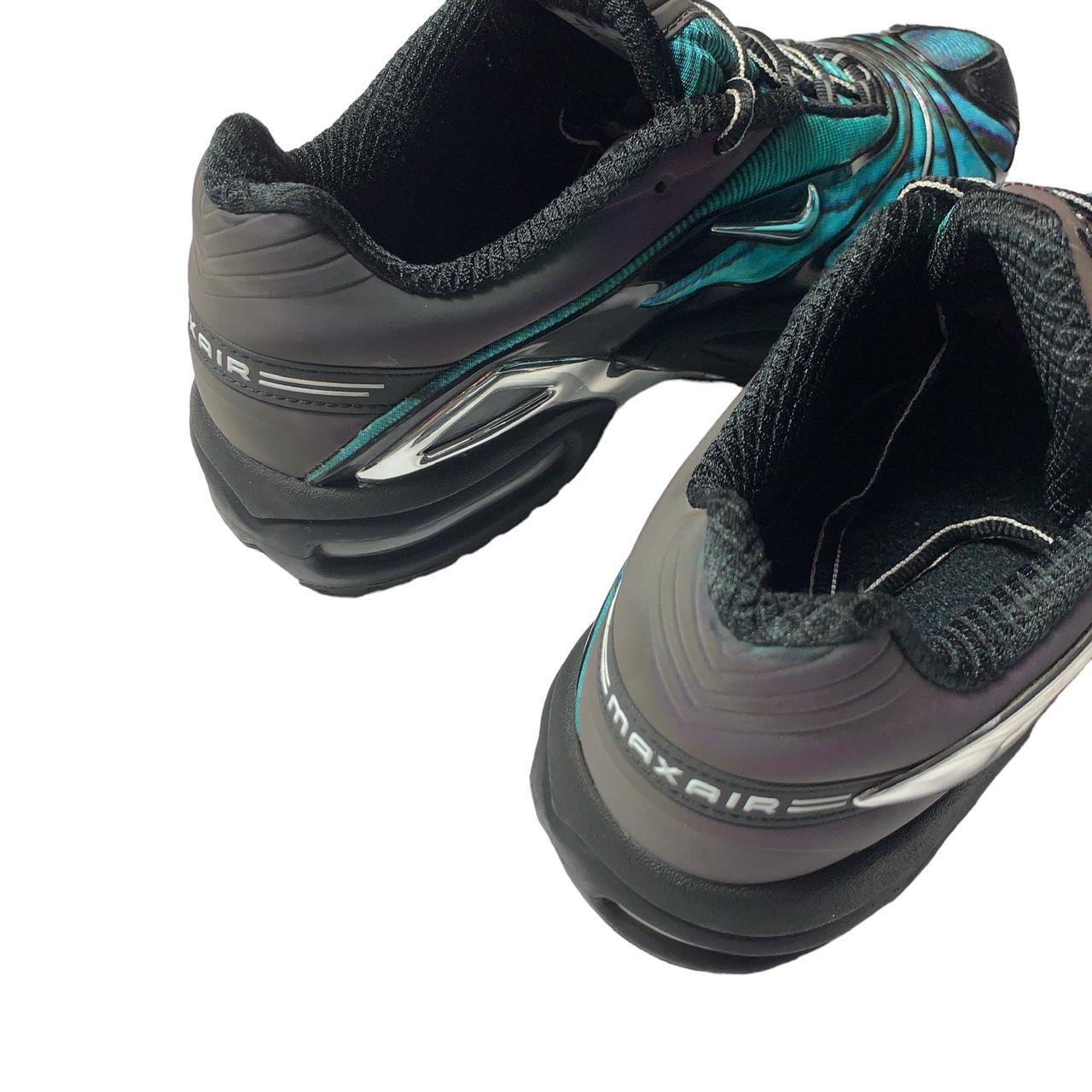 skepta tailwind blue