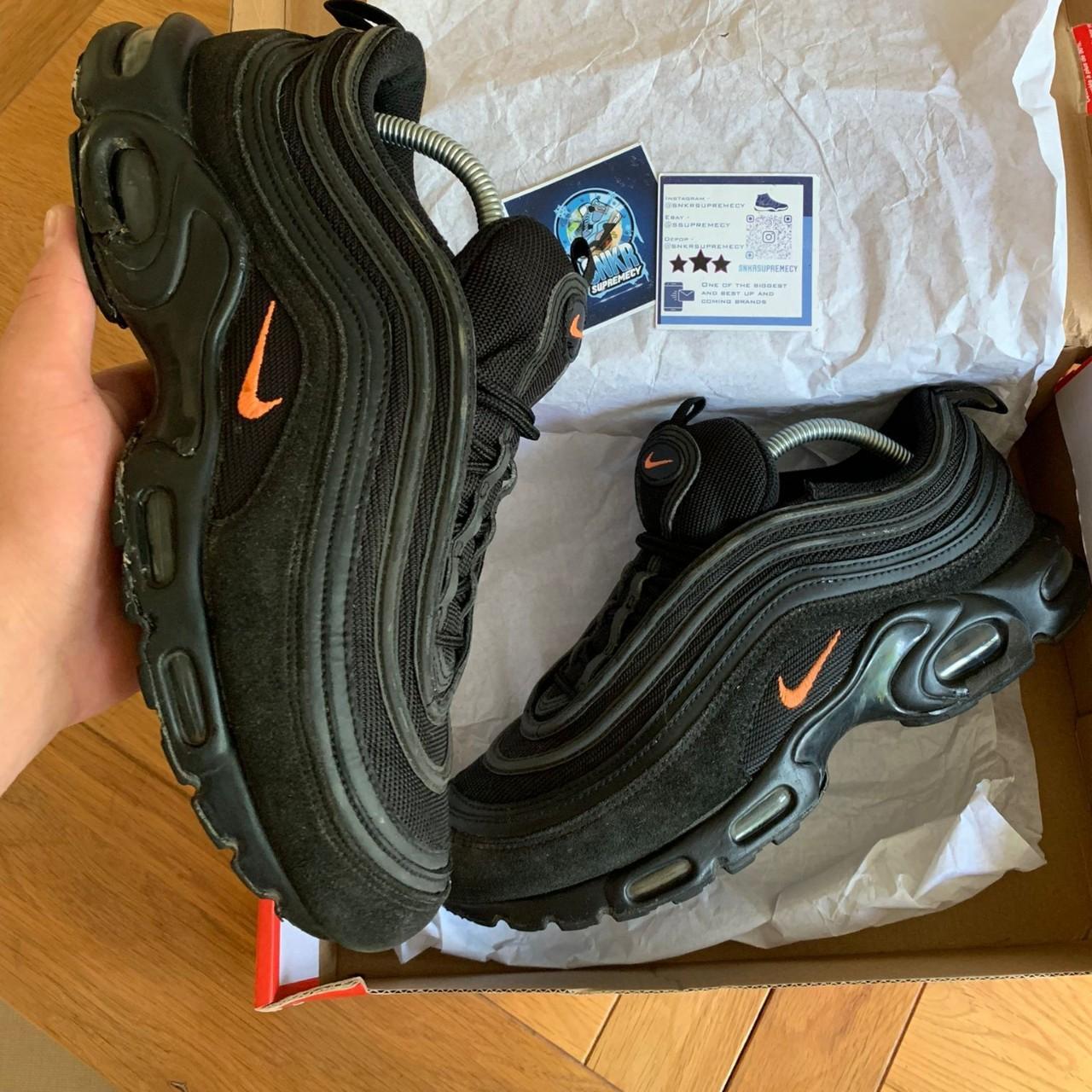 Air max 97 plus black hyper crimson hotsell