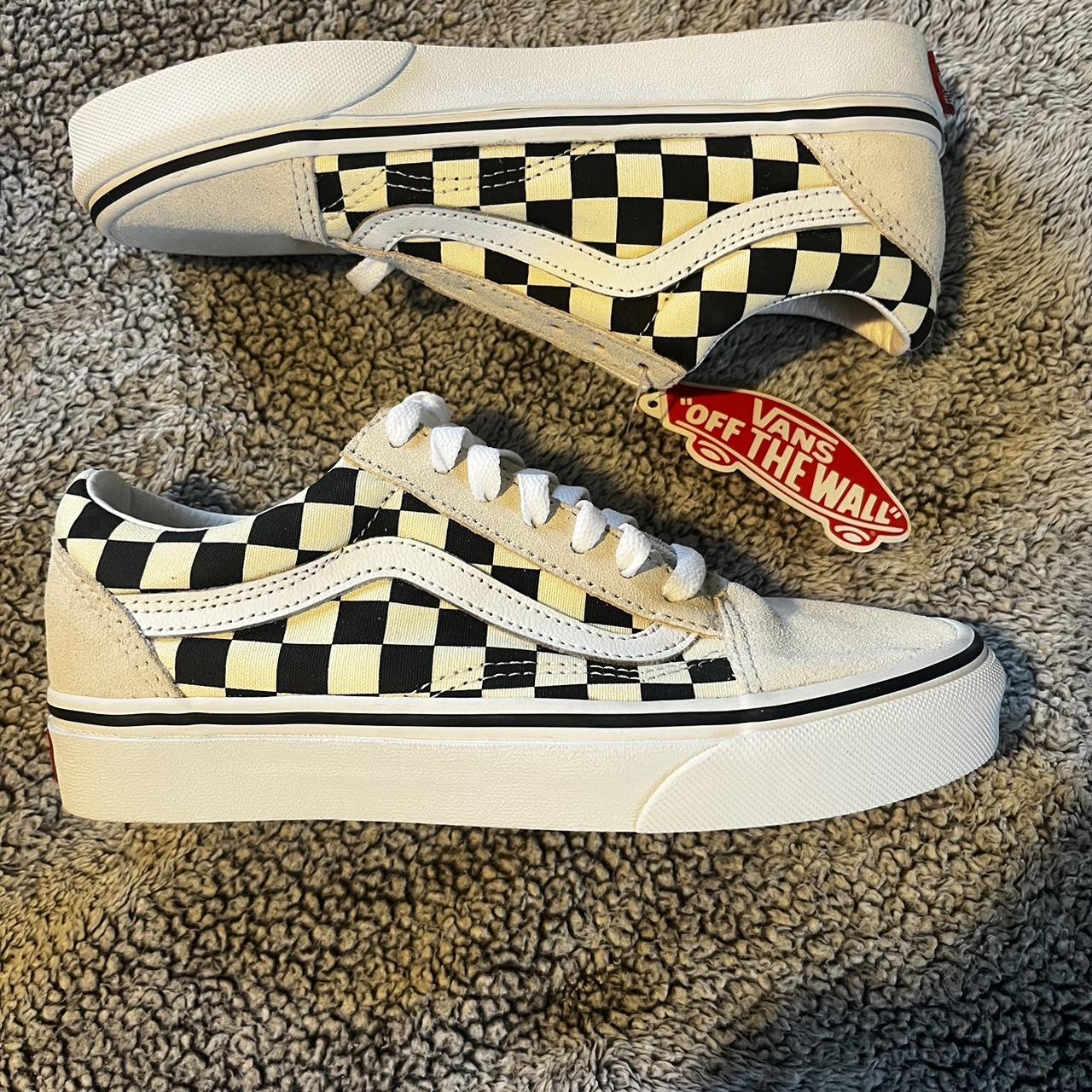 Old school sale checkered vans