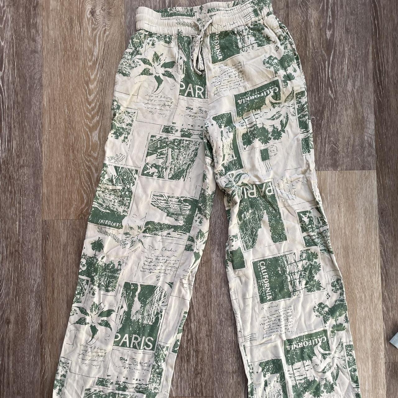 Urban Outfitters Women's White and Green Trousers