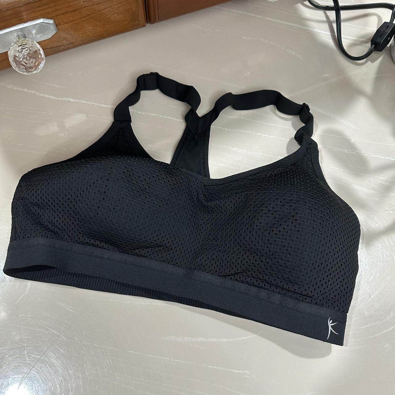 Danskin Sports bra size large No actual size tag... - Depop