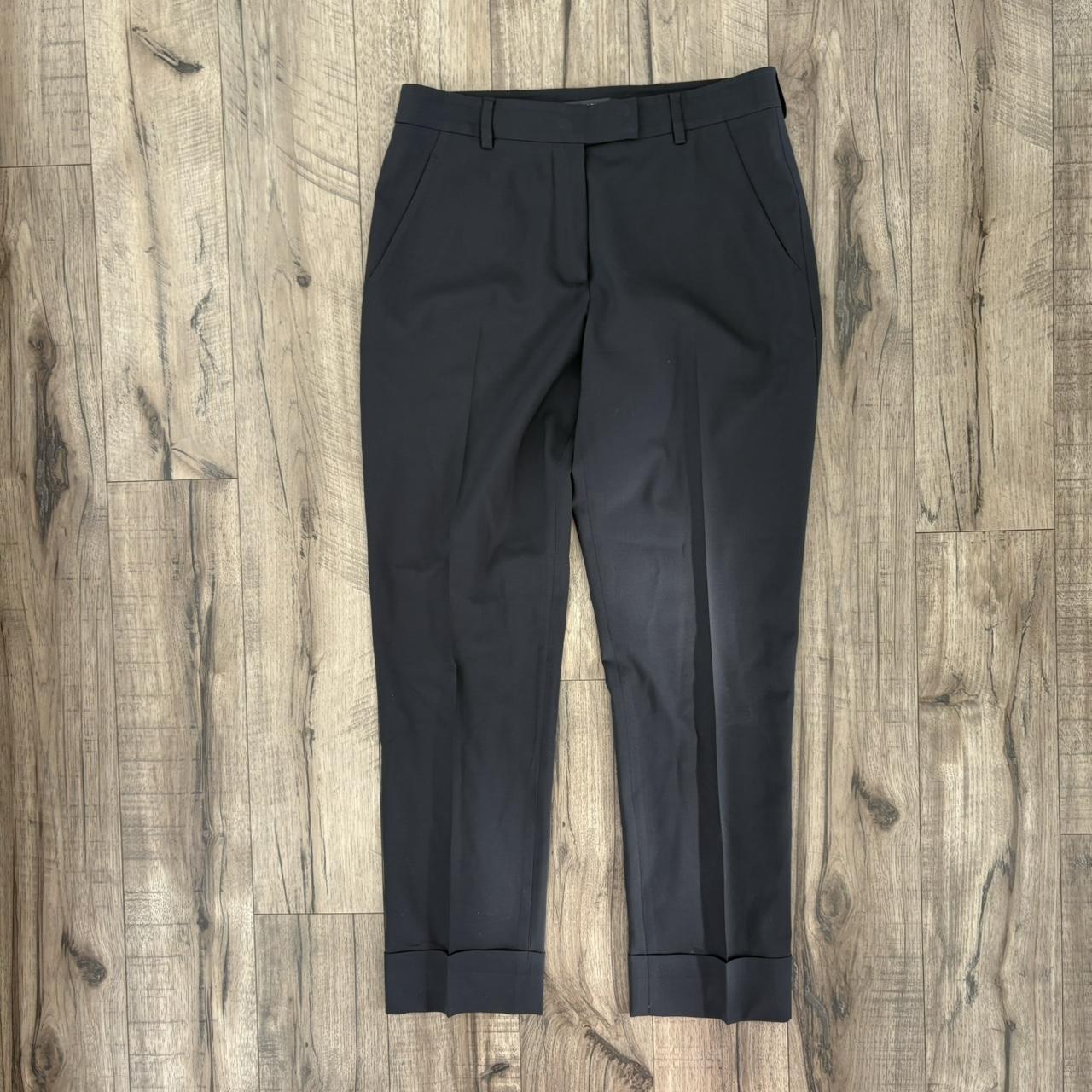 item listed by elianasfits
