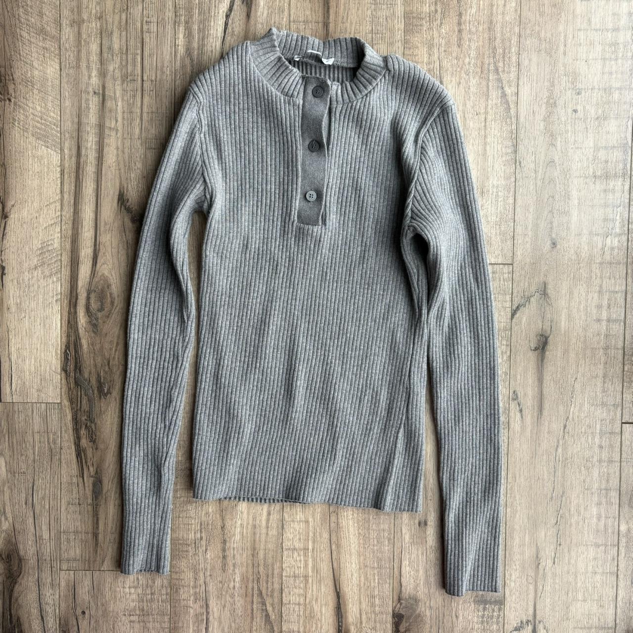 item listed by elianasfits