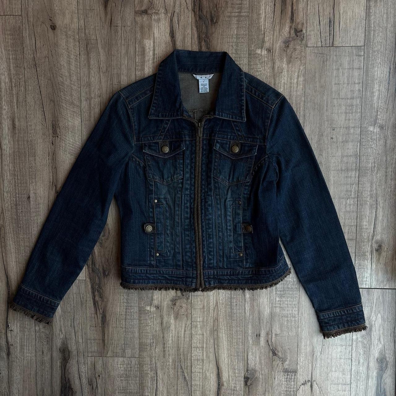 item listed by elianasfits