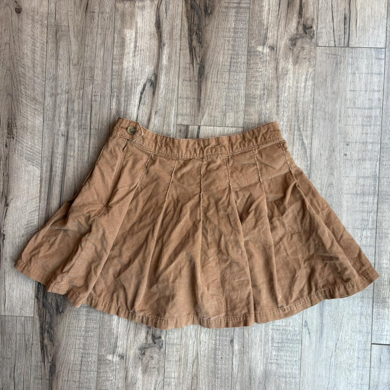 item listed by elianasfits