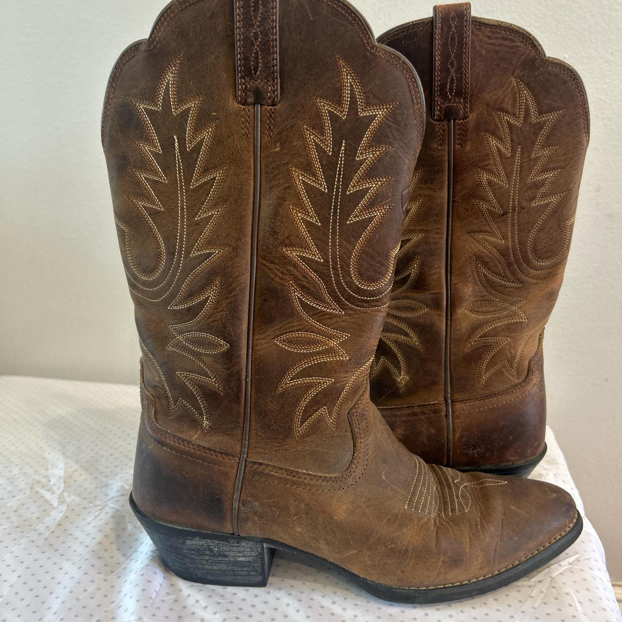 W6.5 brown Ariat boots. - Depop