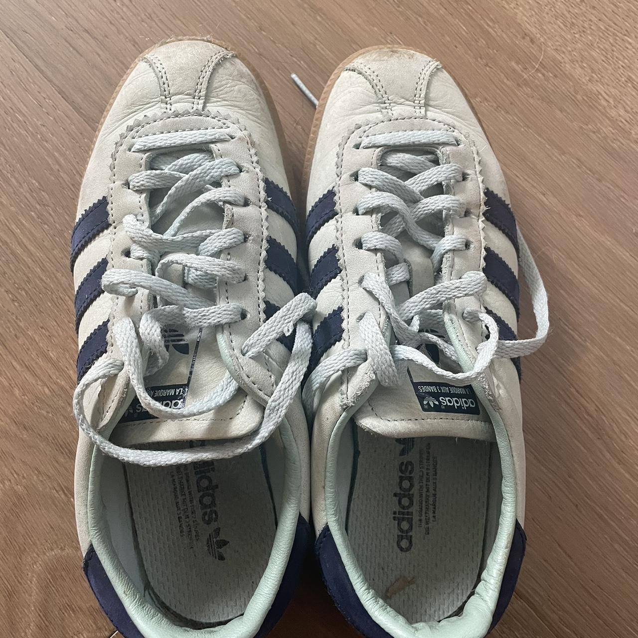 Adidas Women's Green and Navy Trainers | Depop