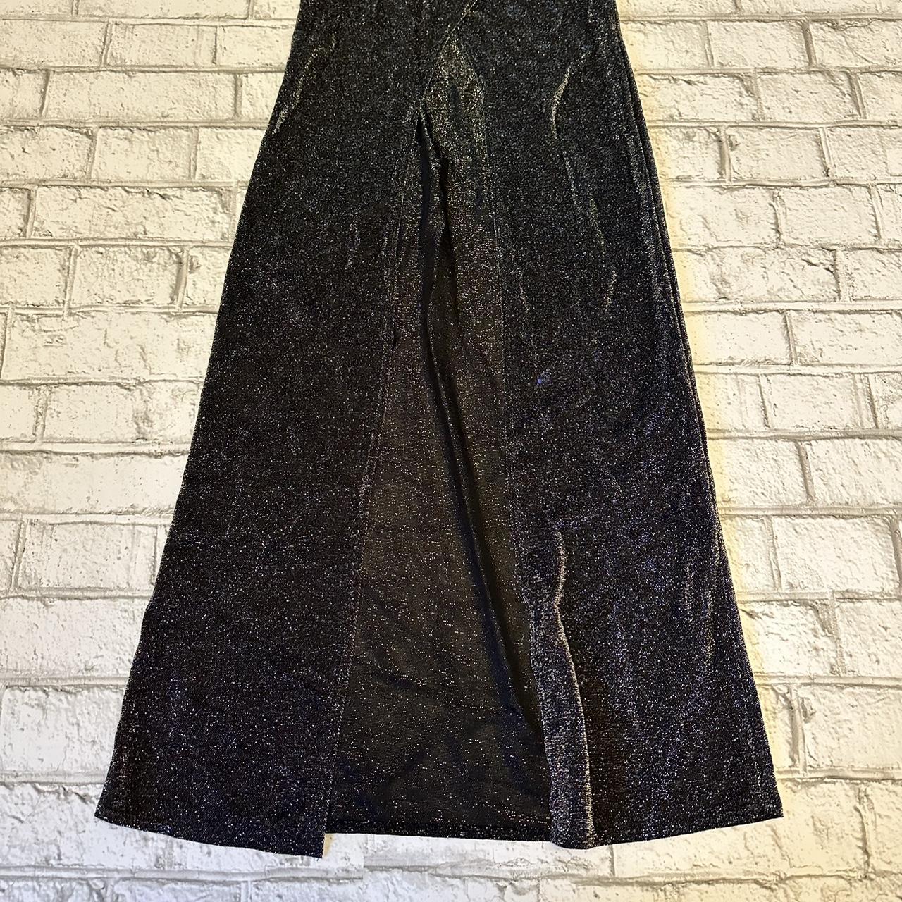 vintage sassy y2k90s silver glitter crop tank top... Depop