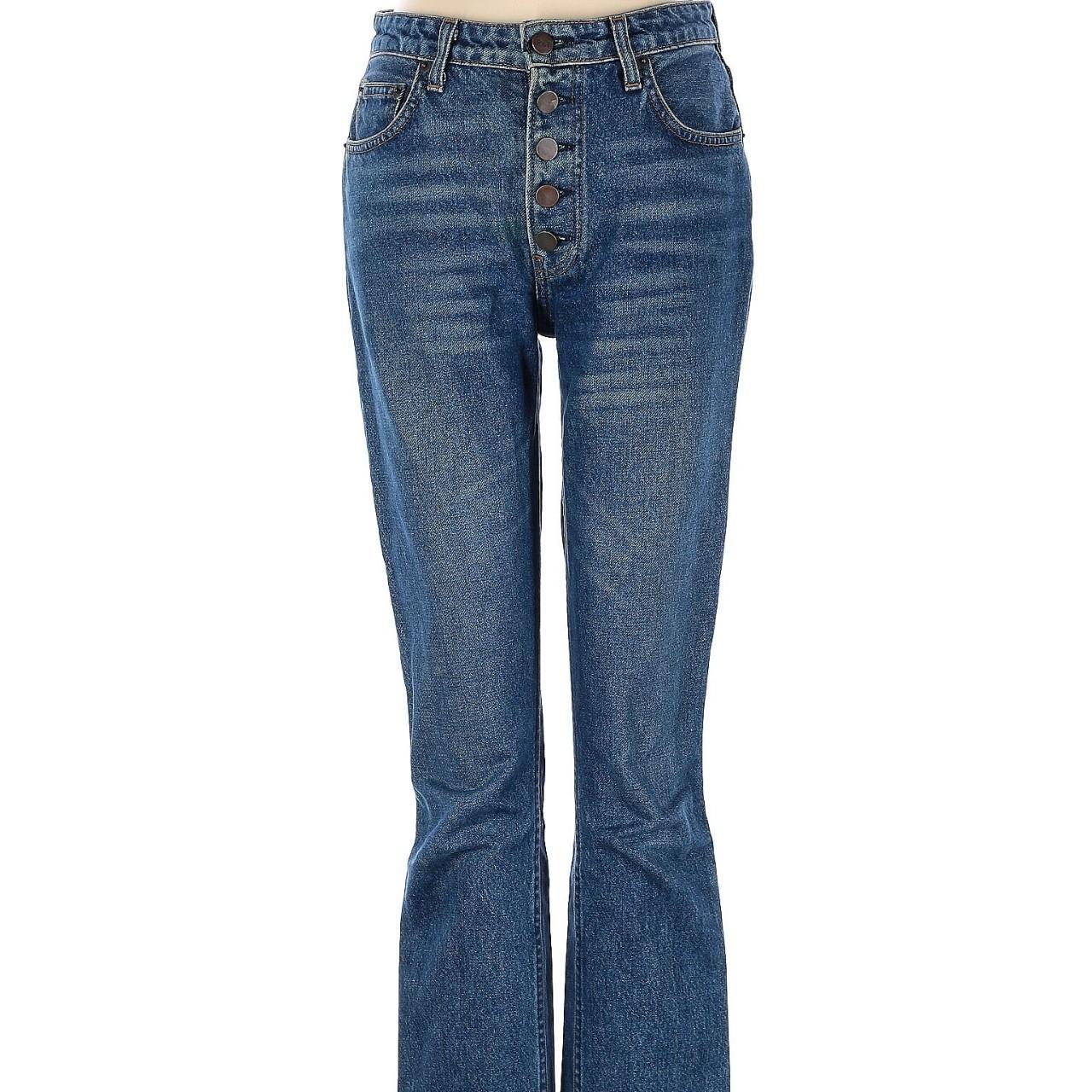 item listed by avery204