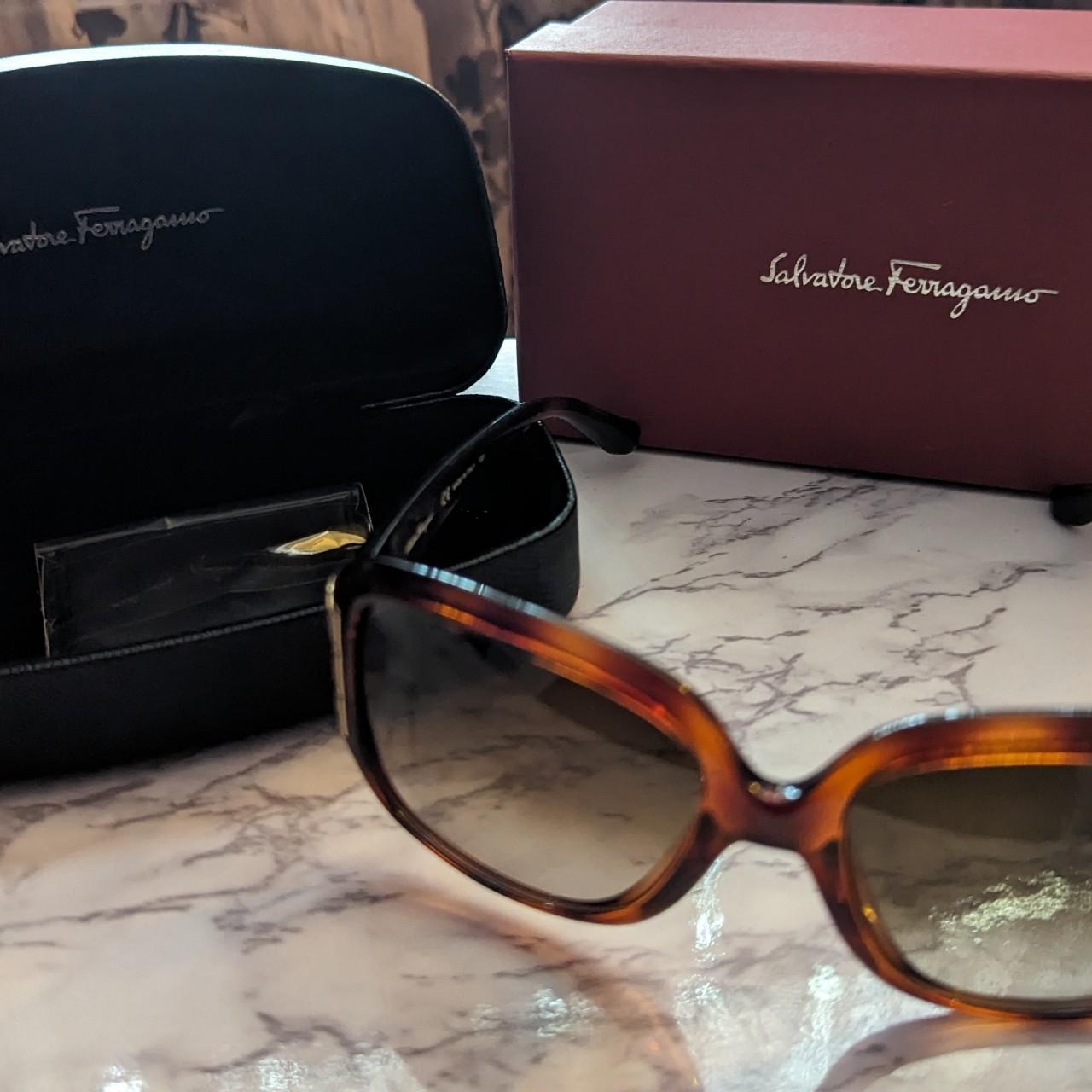 Ferragamo sunglasses discount womens used