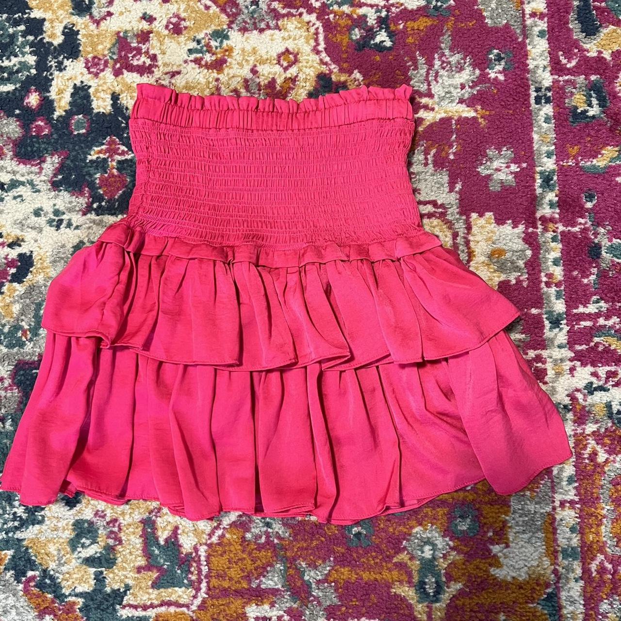 Bloomingdale’s HYFVE Pink Ruffle Skirt SIZE S Great... Depop