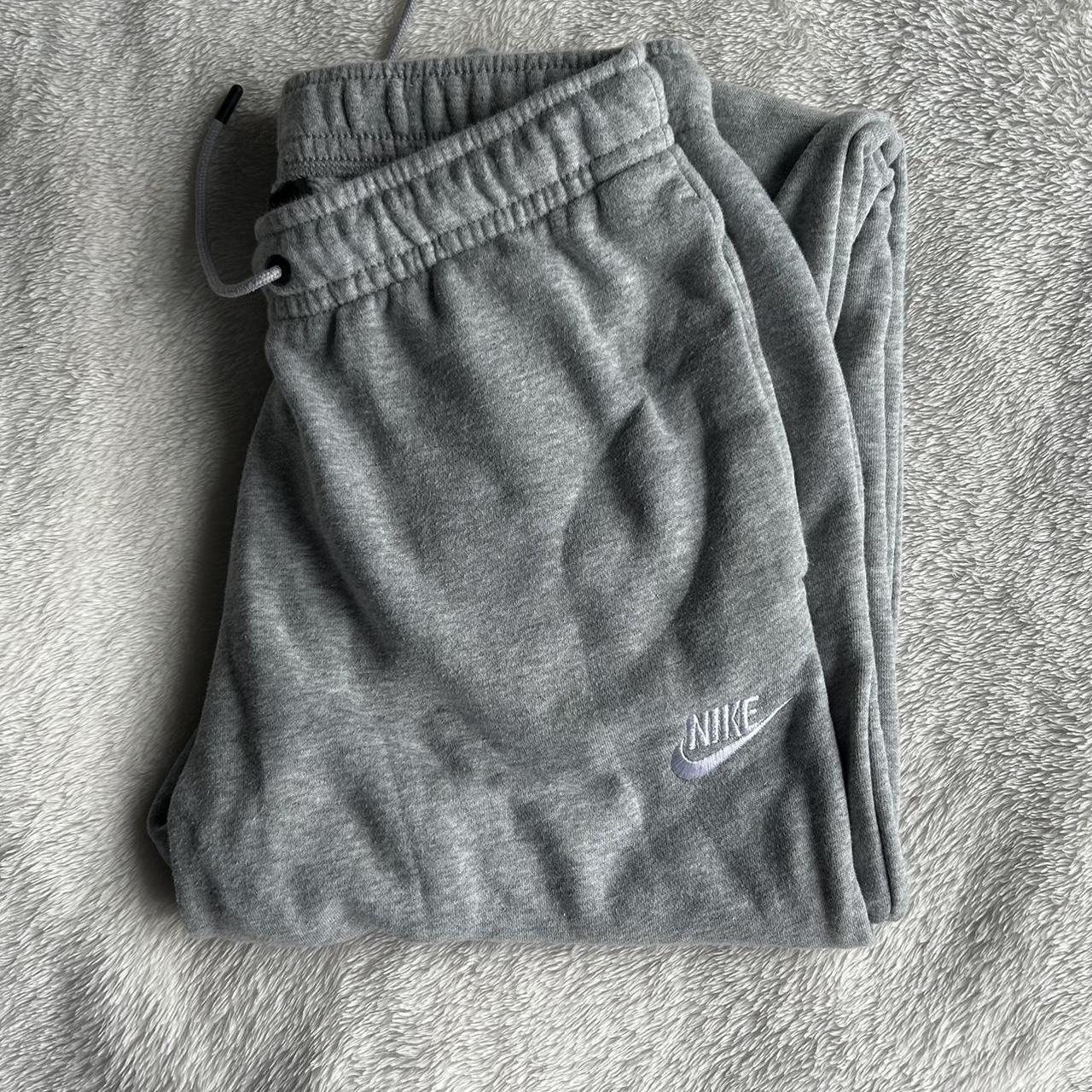 item listed by miahudson0