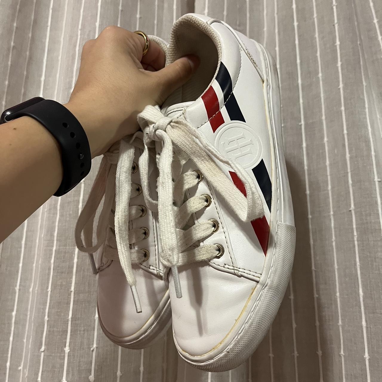 Tommy Hilfiger Women's White and Red Trainers