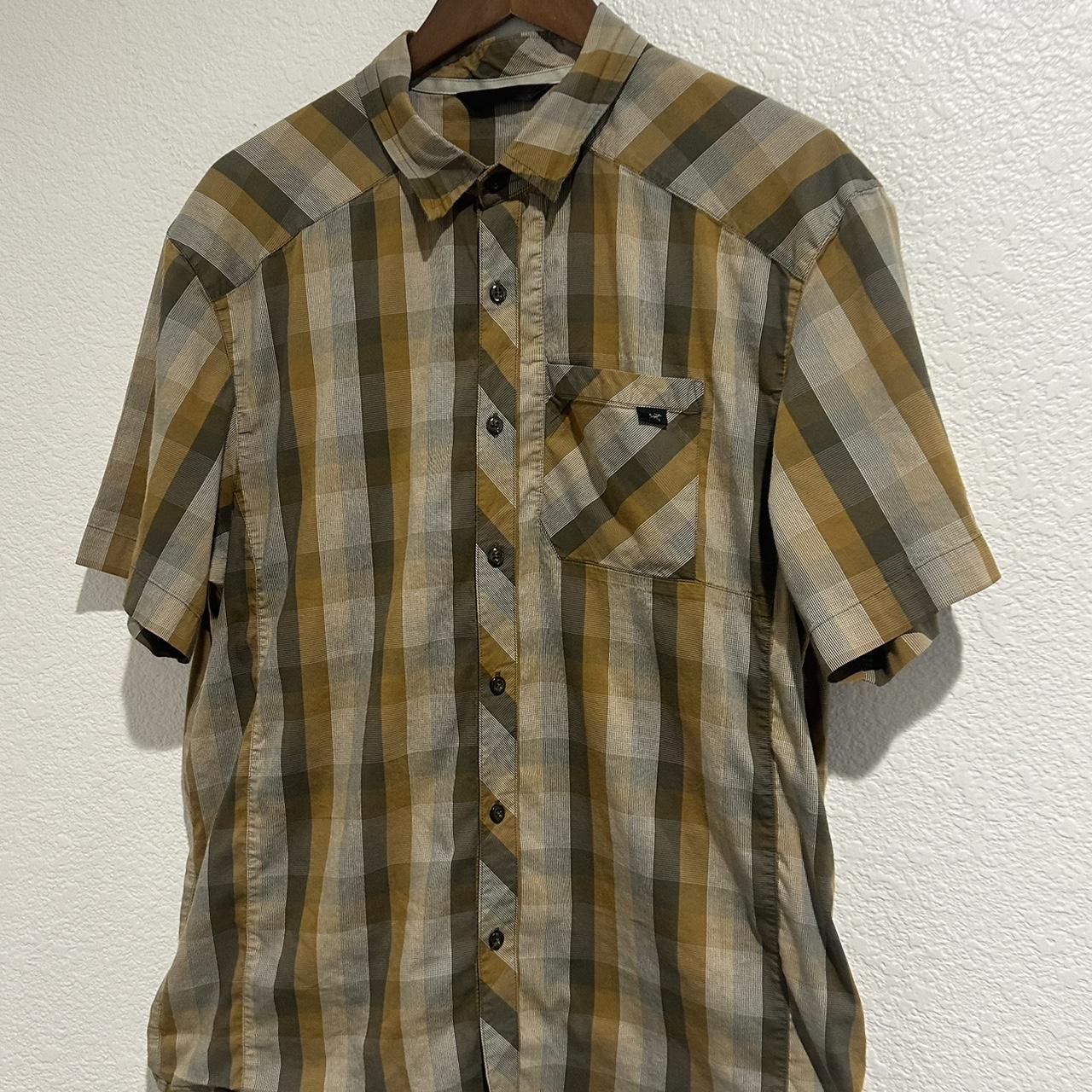 Arc’teryx outlet Button Up Large New