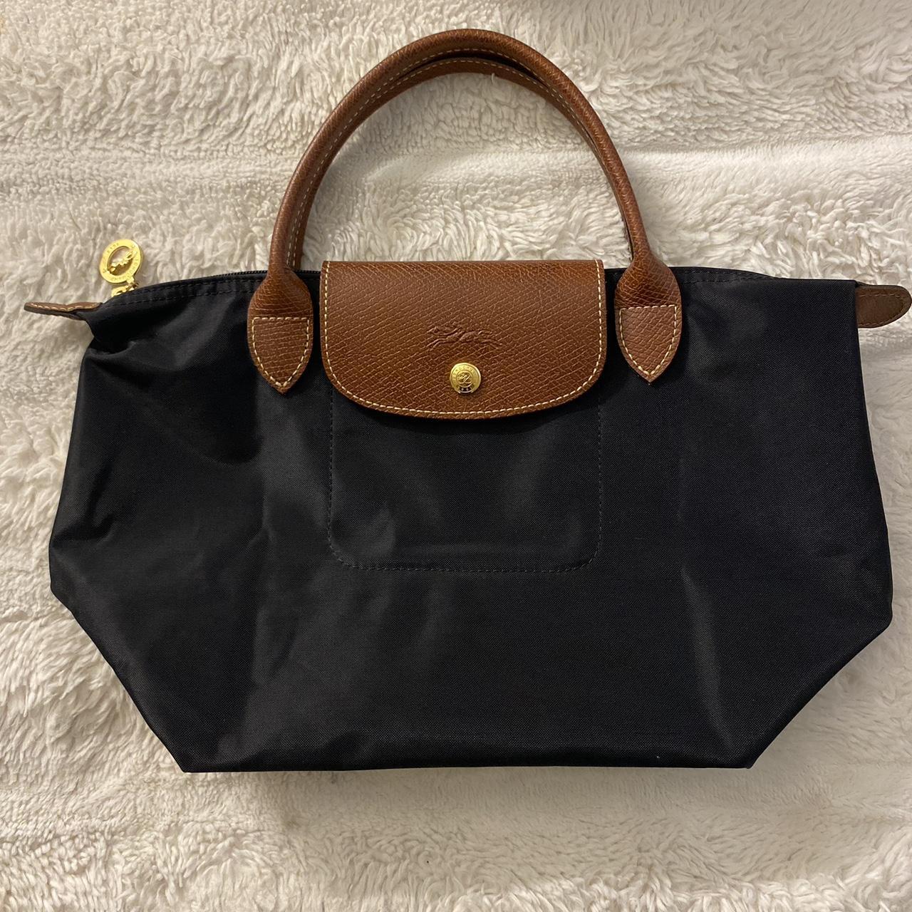 item listed by lilyloooll