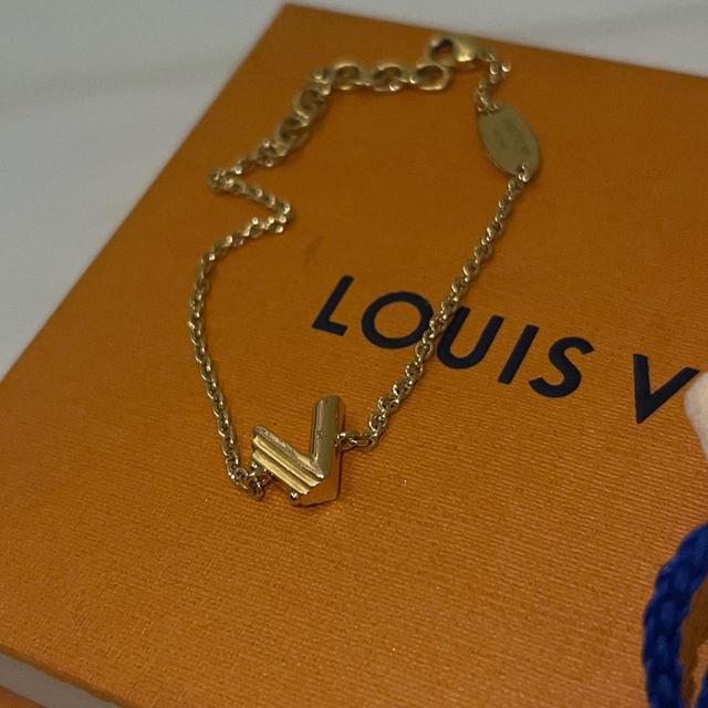 LV & Me Bracelet, Letter V S00 - Fashion Jewellery M67179