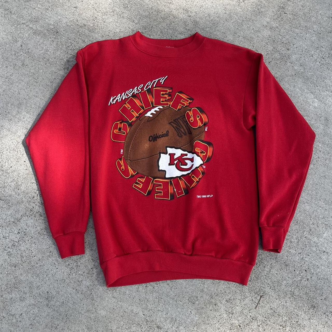 Kansas City Chiefs Vtg Crewneck Sweatshirt Acrylic Paint Graphic - Men’s  Medium