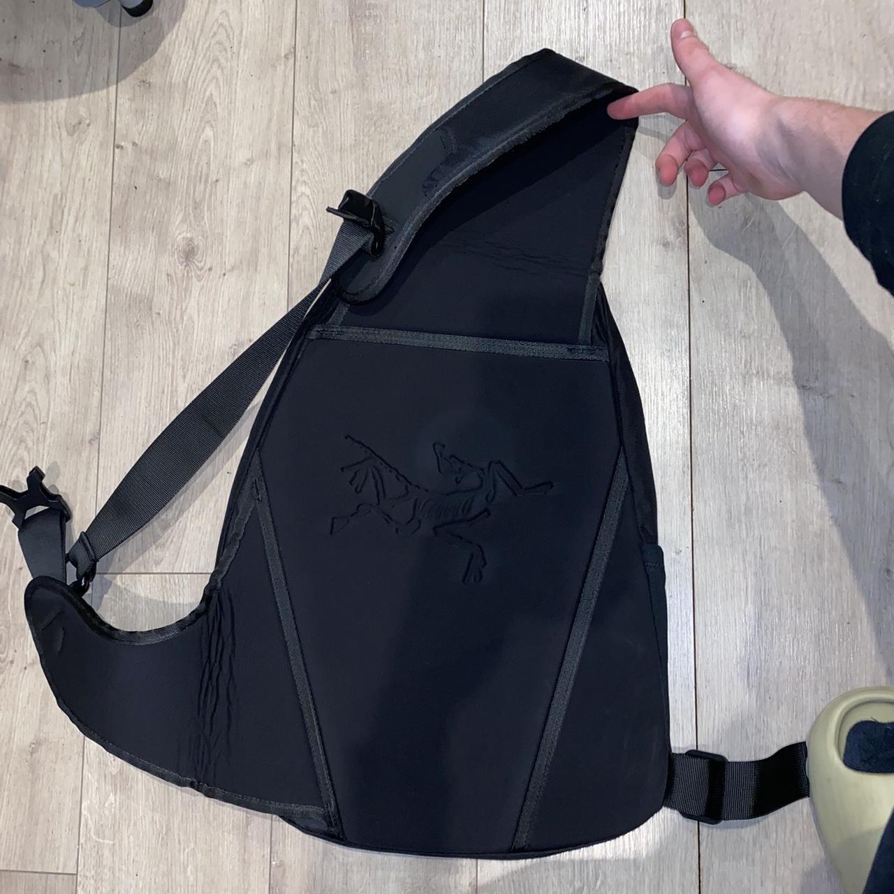 Arc’teryx quiver sling backpack NNice foam back... Depop