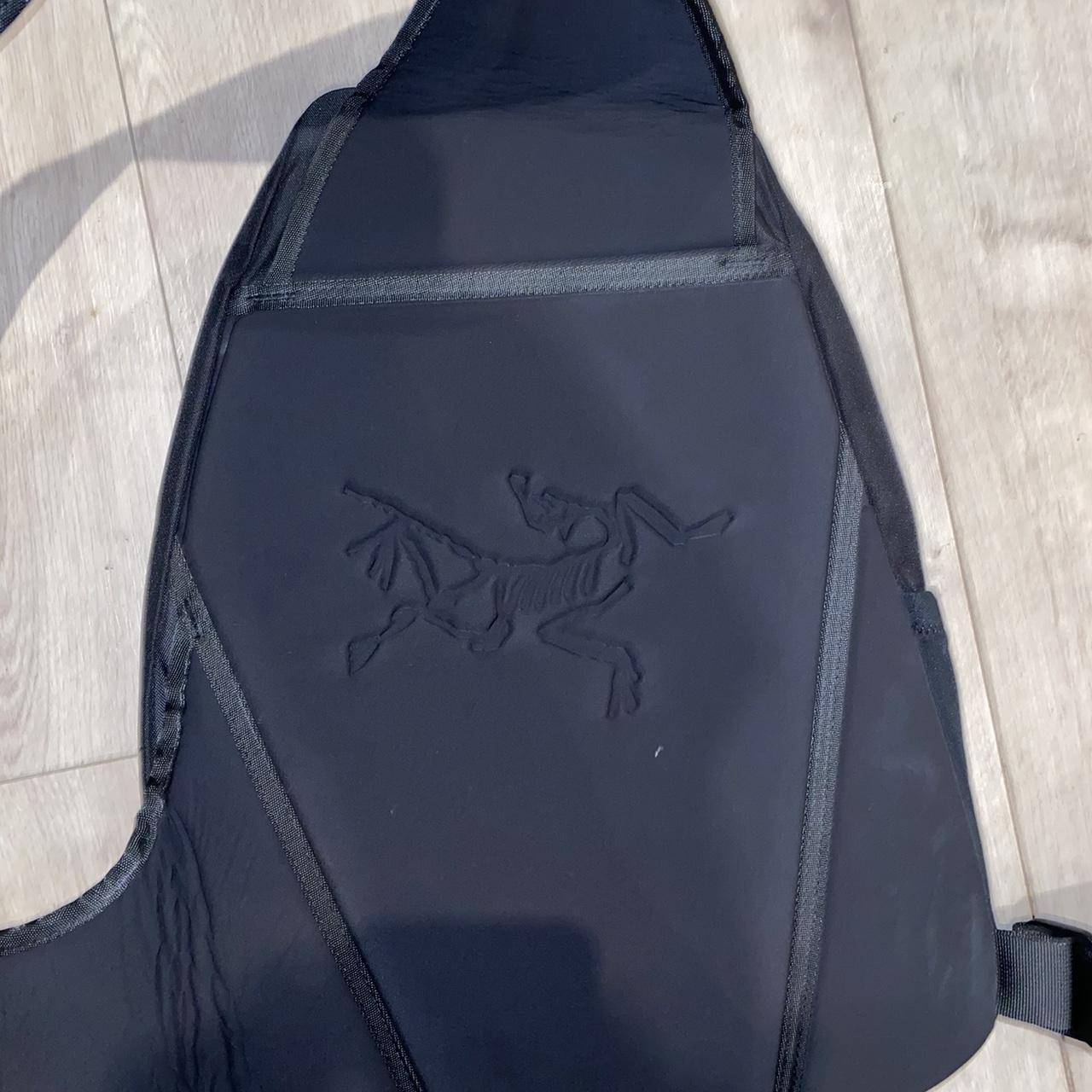 Arc’teryx quiver sling backpack Nice foam back... Depop