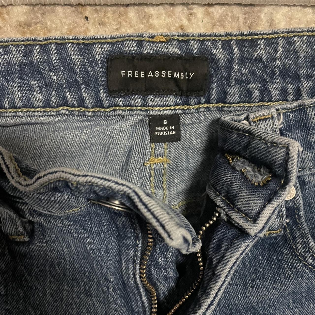 Free Assembly Women's Navy Jeans (2)