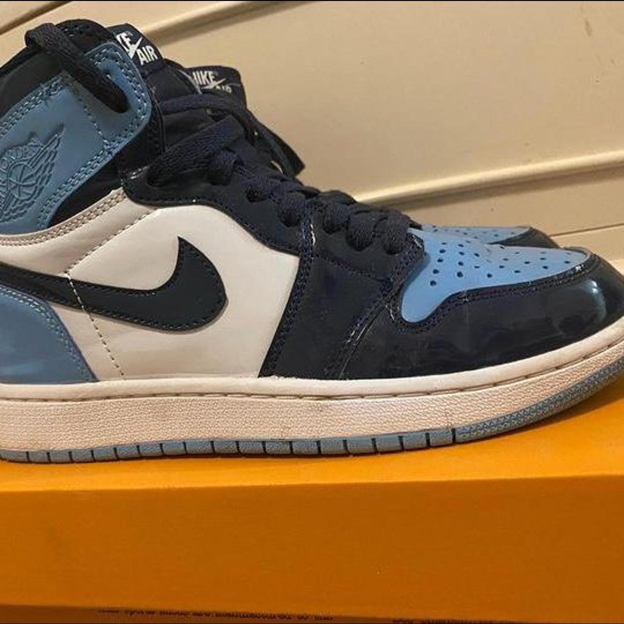 womens jordan 1s blue