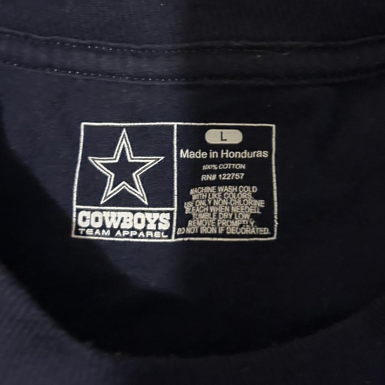 Navy Dallas Cowboys shirt! The front has a cute - Depop