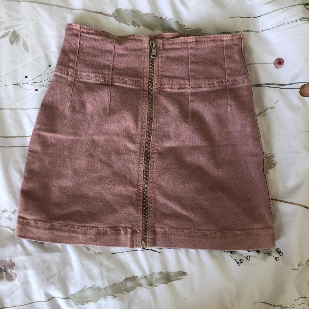 Pink free people skirt size 8 - Depop