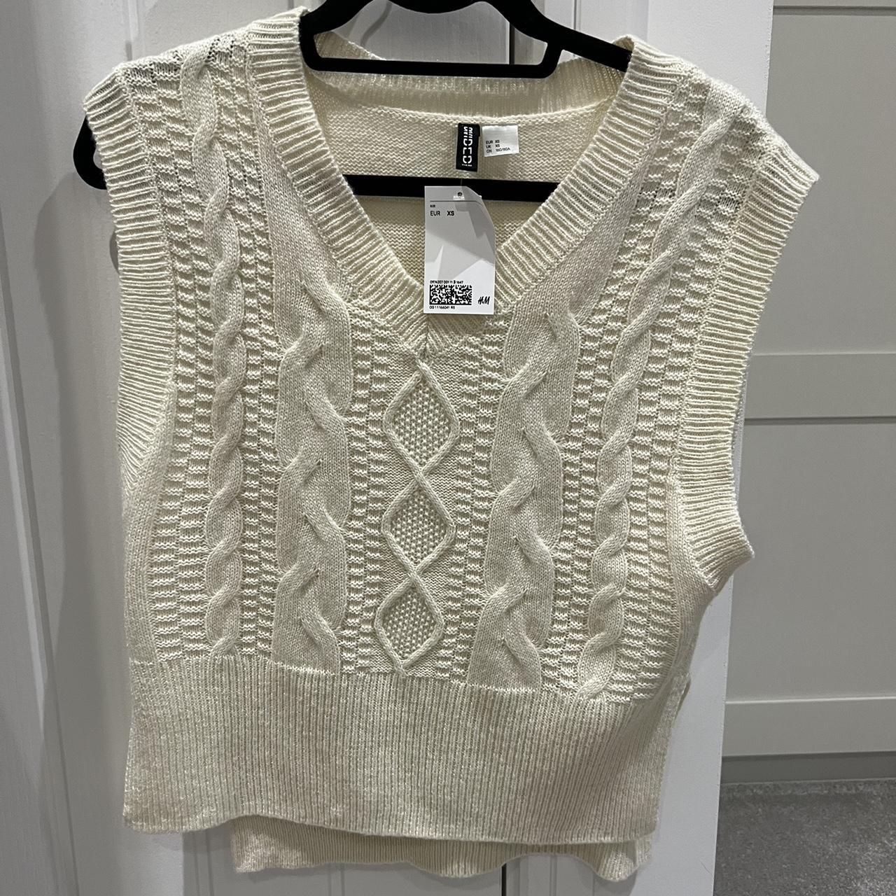 H&M Women's Cream Veststankscamis Depop