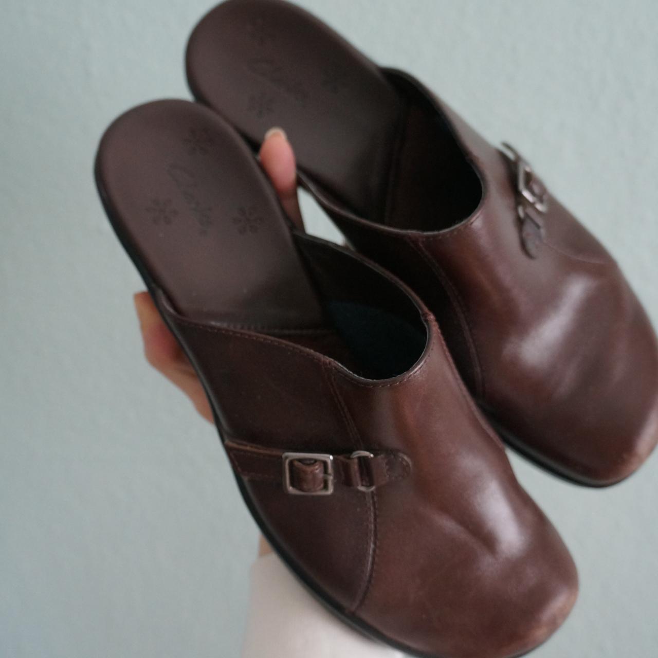 clarks ladies clogs