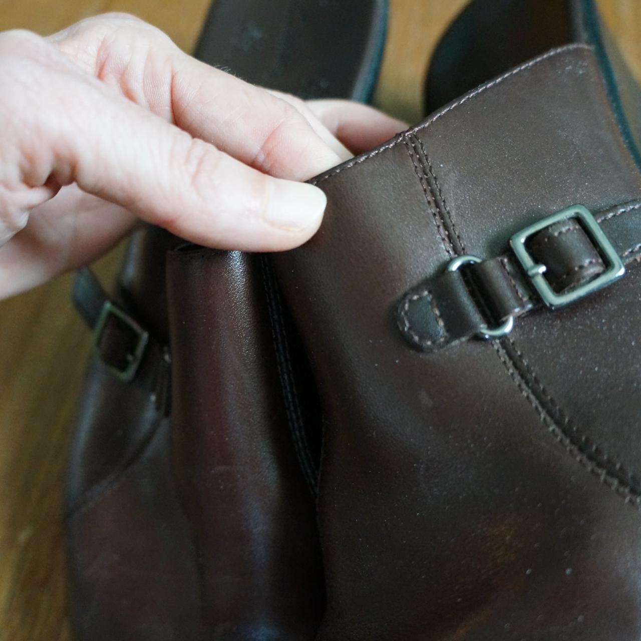 clarks nursing clogs