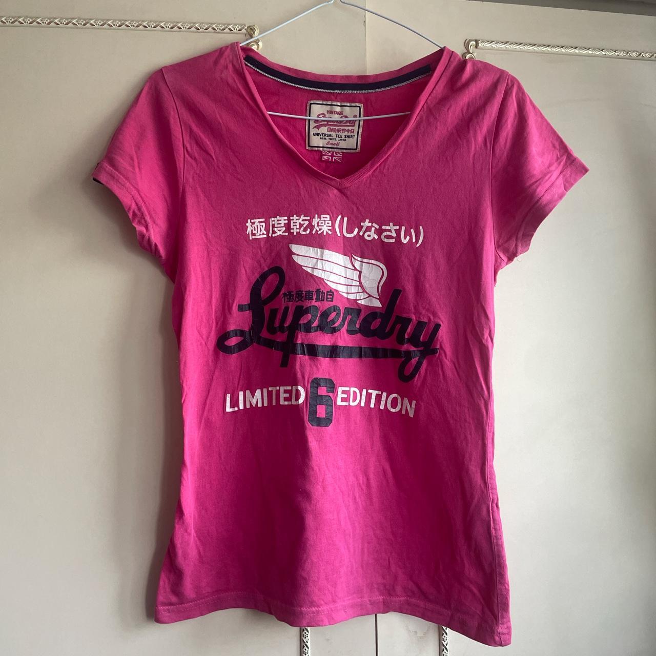 HOT PINK SUPERDRY T SHIRT 🩷 / women’s size small (S)... - Depop