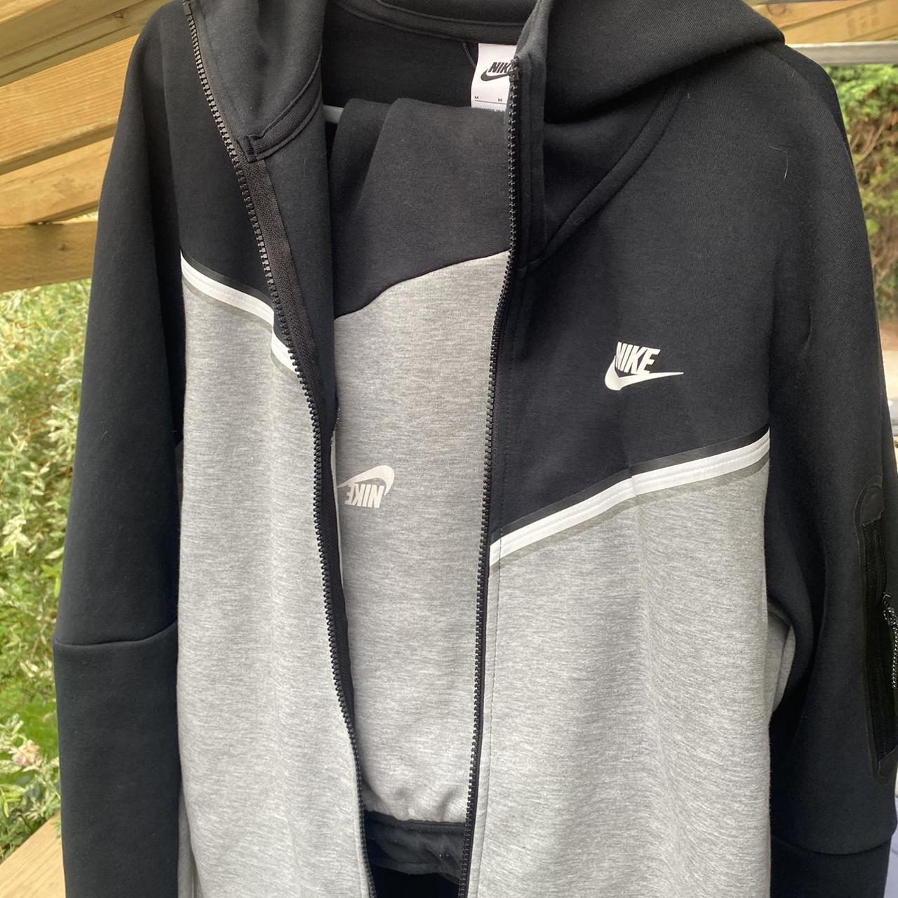 buy nike tech fleece tracksuit