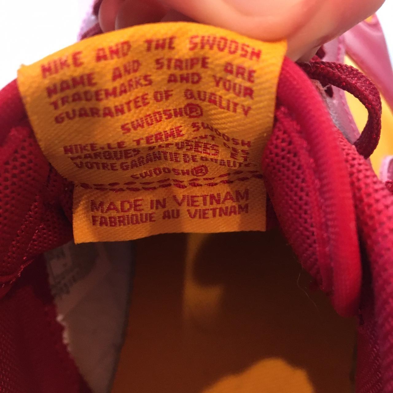 henry chadwicks nike red