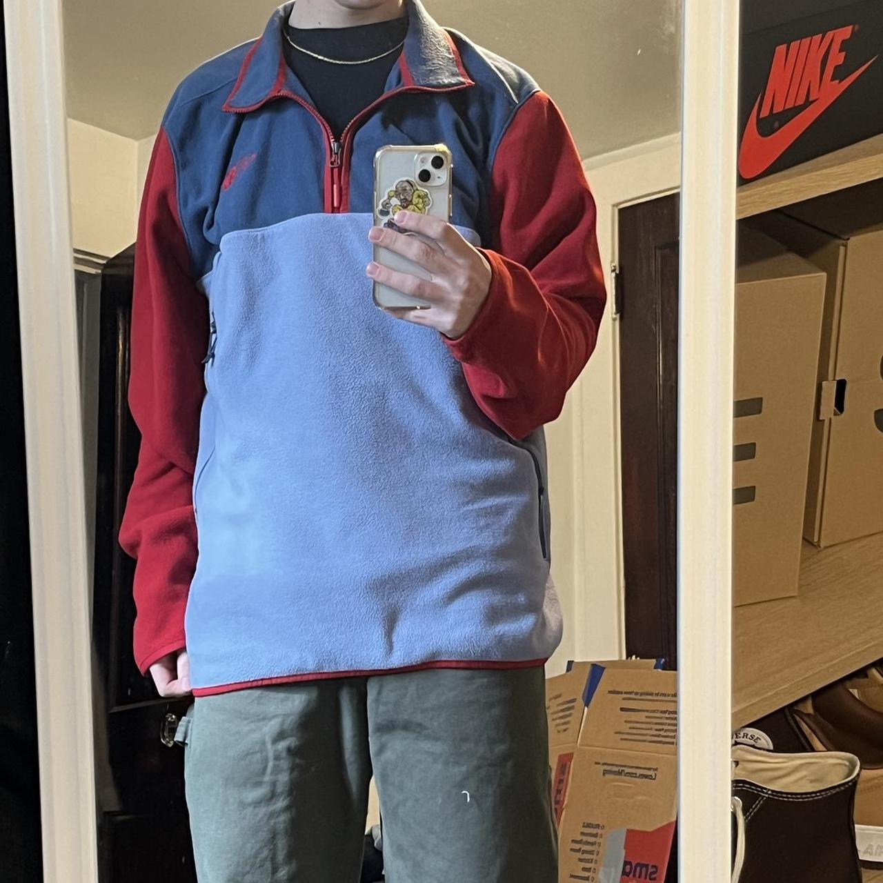 The North Face Men's Blue and Red Jumper (3)