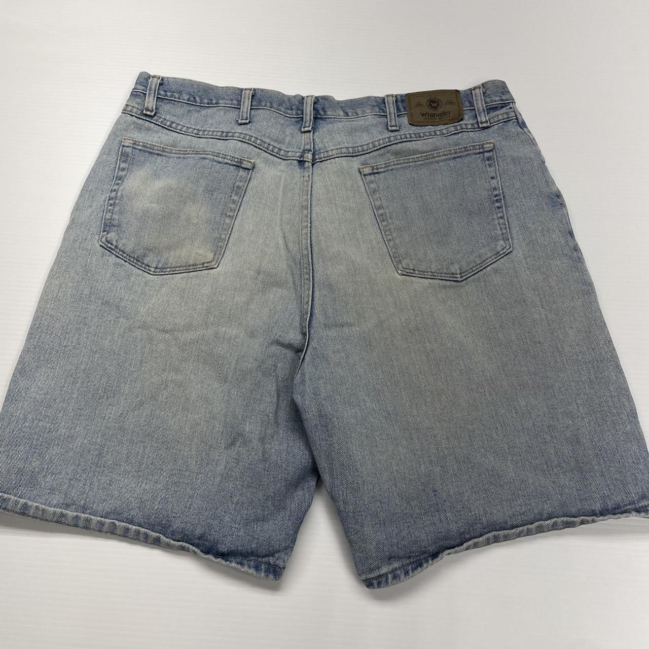 Wrangler Men's Blue Shorts (2)