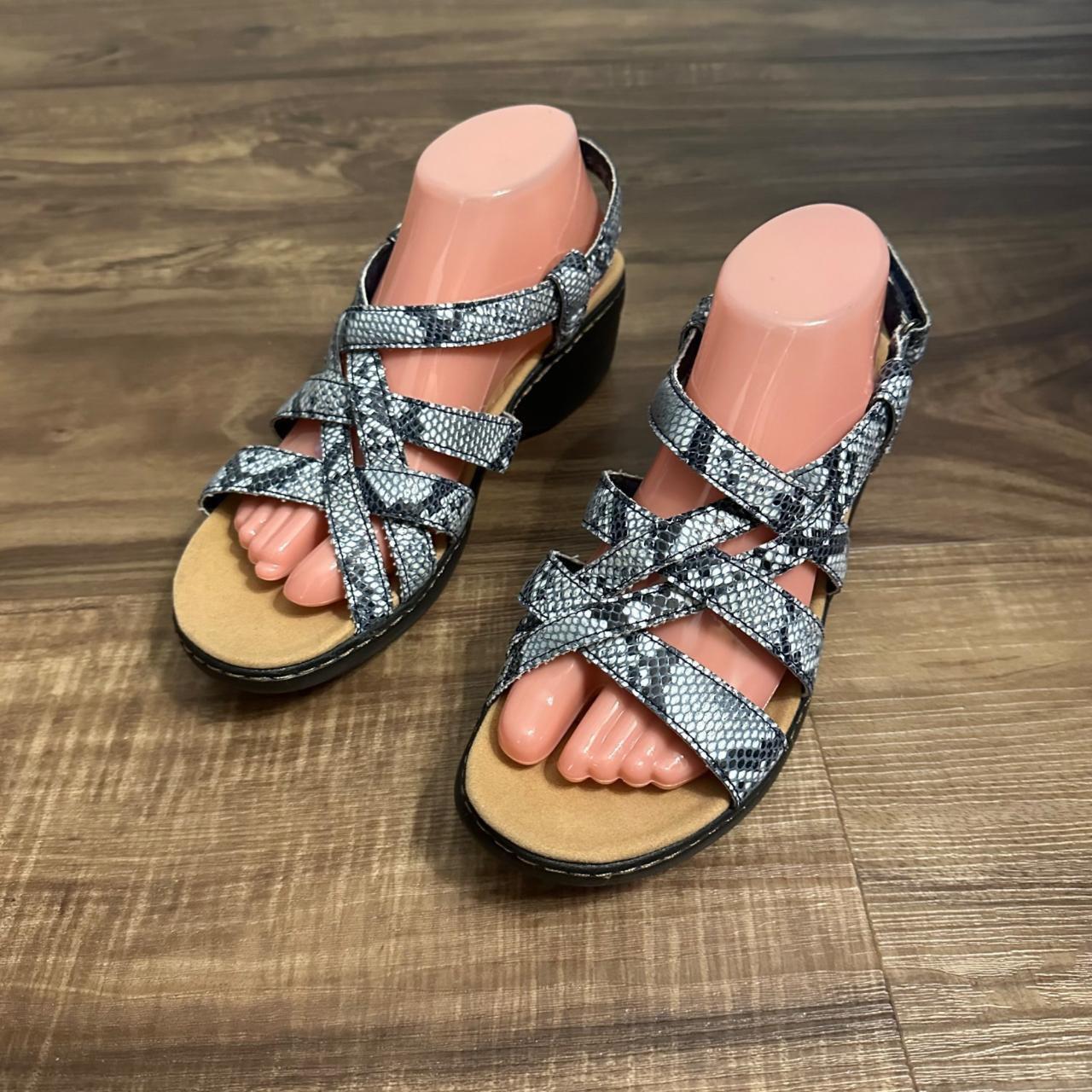 Clarks Collection Merliah Rose Sandals Navy Snake Sz... - Depop