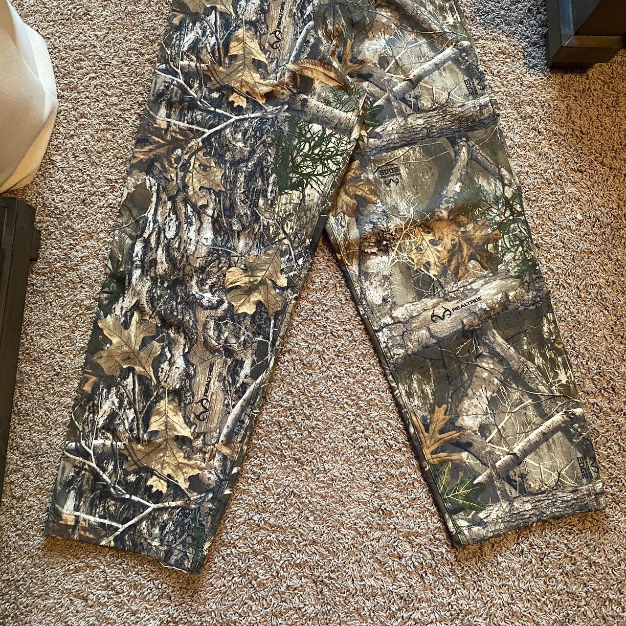 77 denim camo realtree pants brand new never worn... - Depop