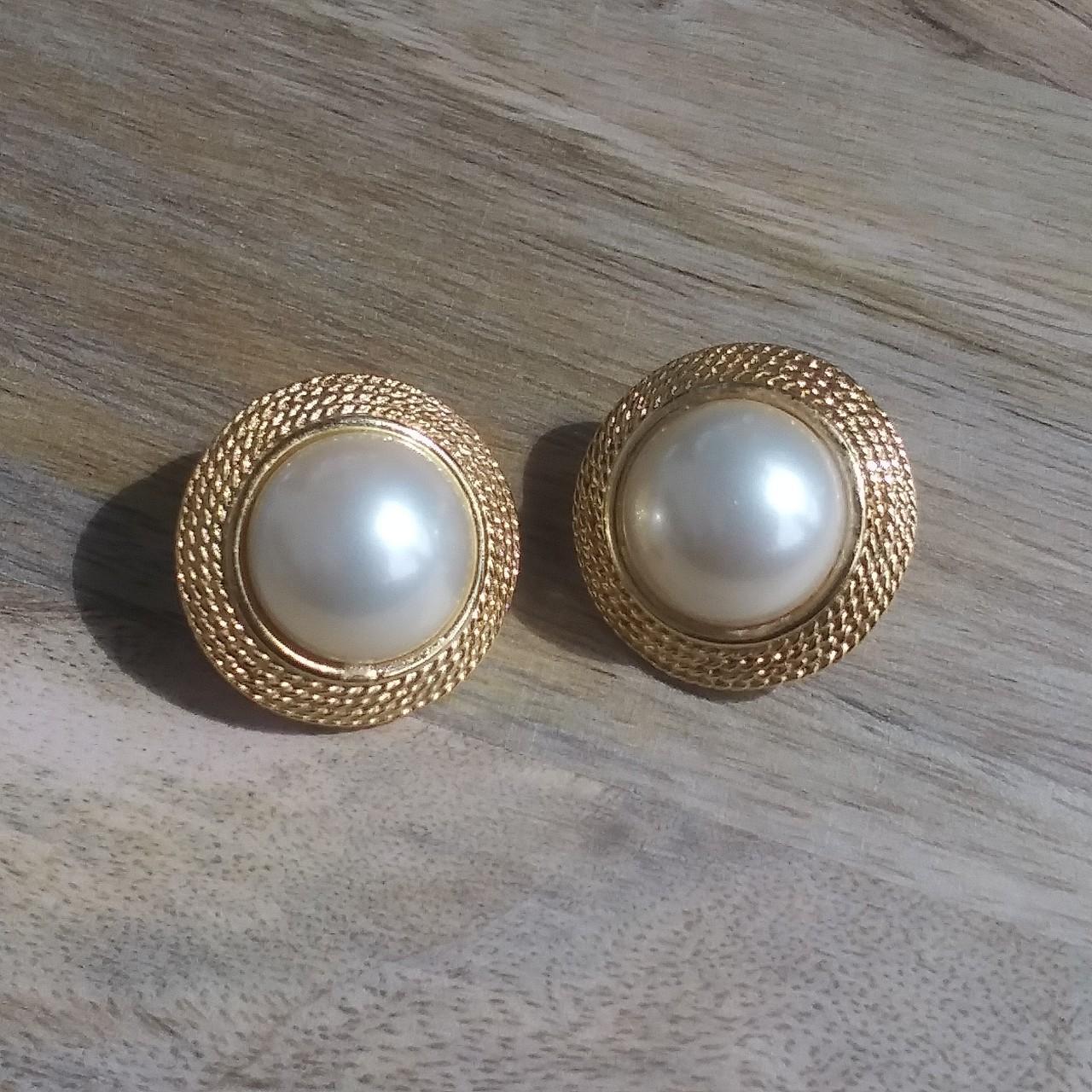 Gold and Pearl Button Earrings Vintage 1980s... - Depop