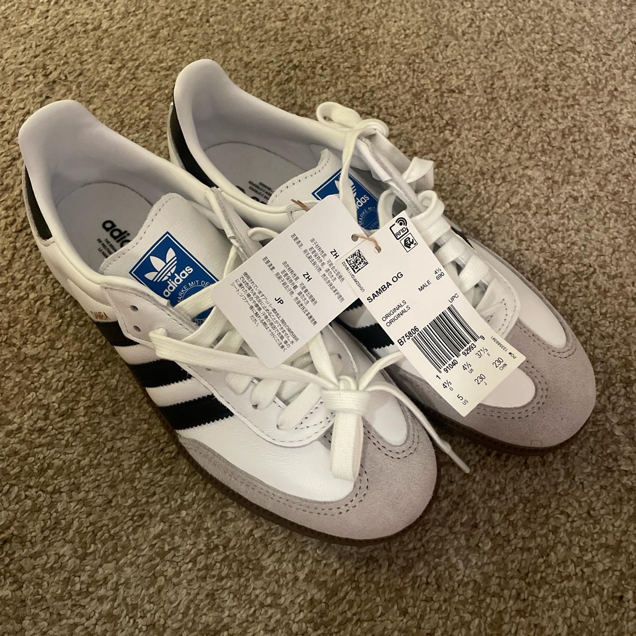 Adidas sambas never been worn MENS4.5/WOMENS6 - Depop